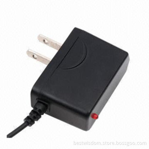 Mobile Phone Travel Charger with 4.2 to 12V DC Output Voltages and 500mA to 1A Charging Rates